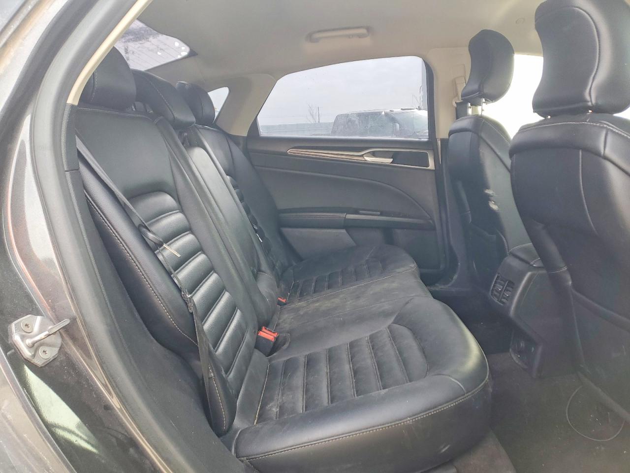 2019 FORD FUSION SEL photo 19