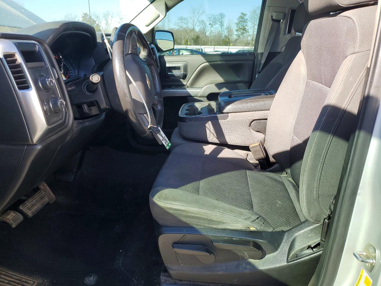 2018 CHEVROLET SILVERADO K1500 LT photo 7