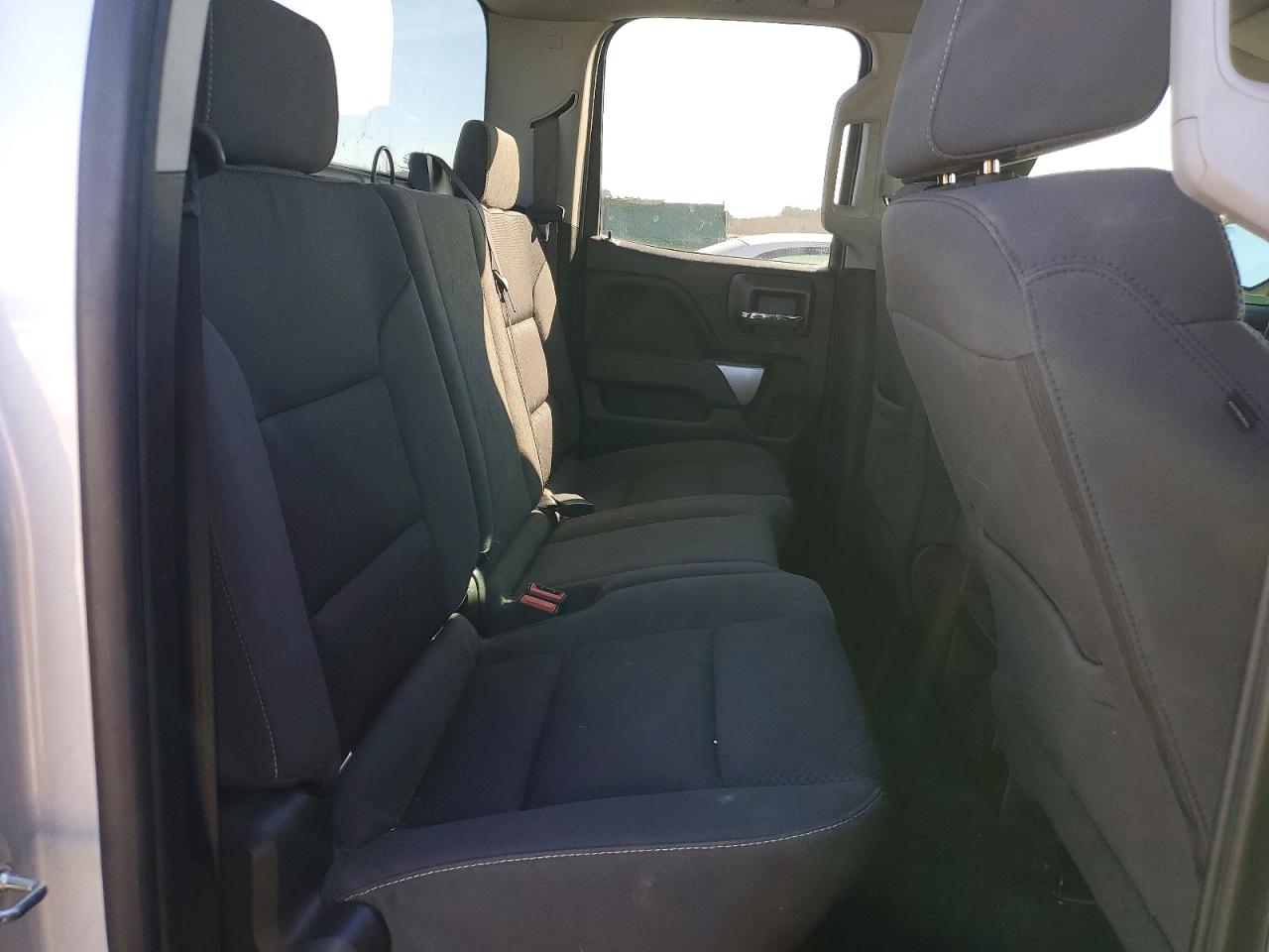 2018 CHEVROLET SILVERADO K1500 LT photo 10