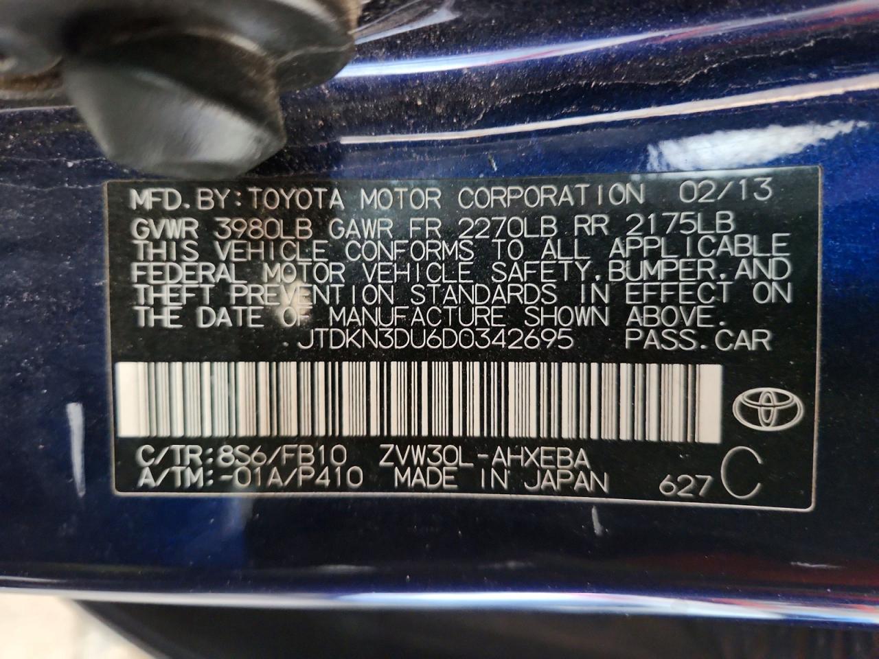 2013 TOYOTA PRIUS TWO photo 23