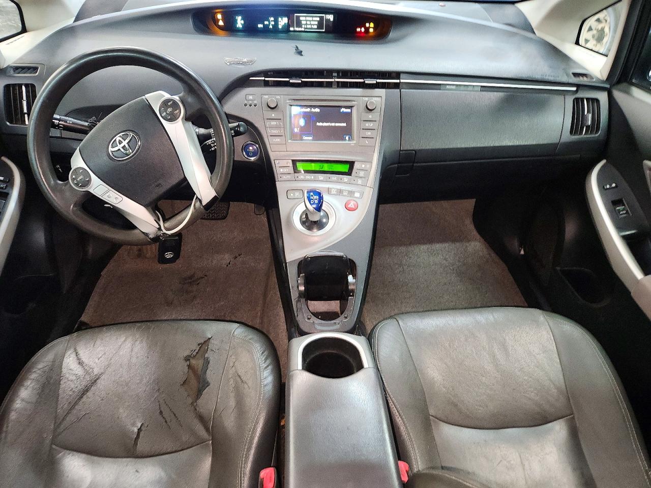 2013 TOYOTA PRIUS TWO photo 15