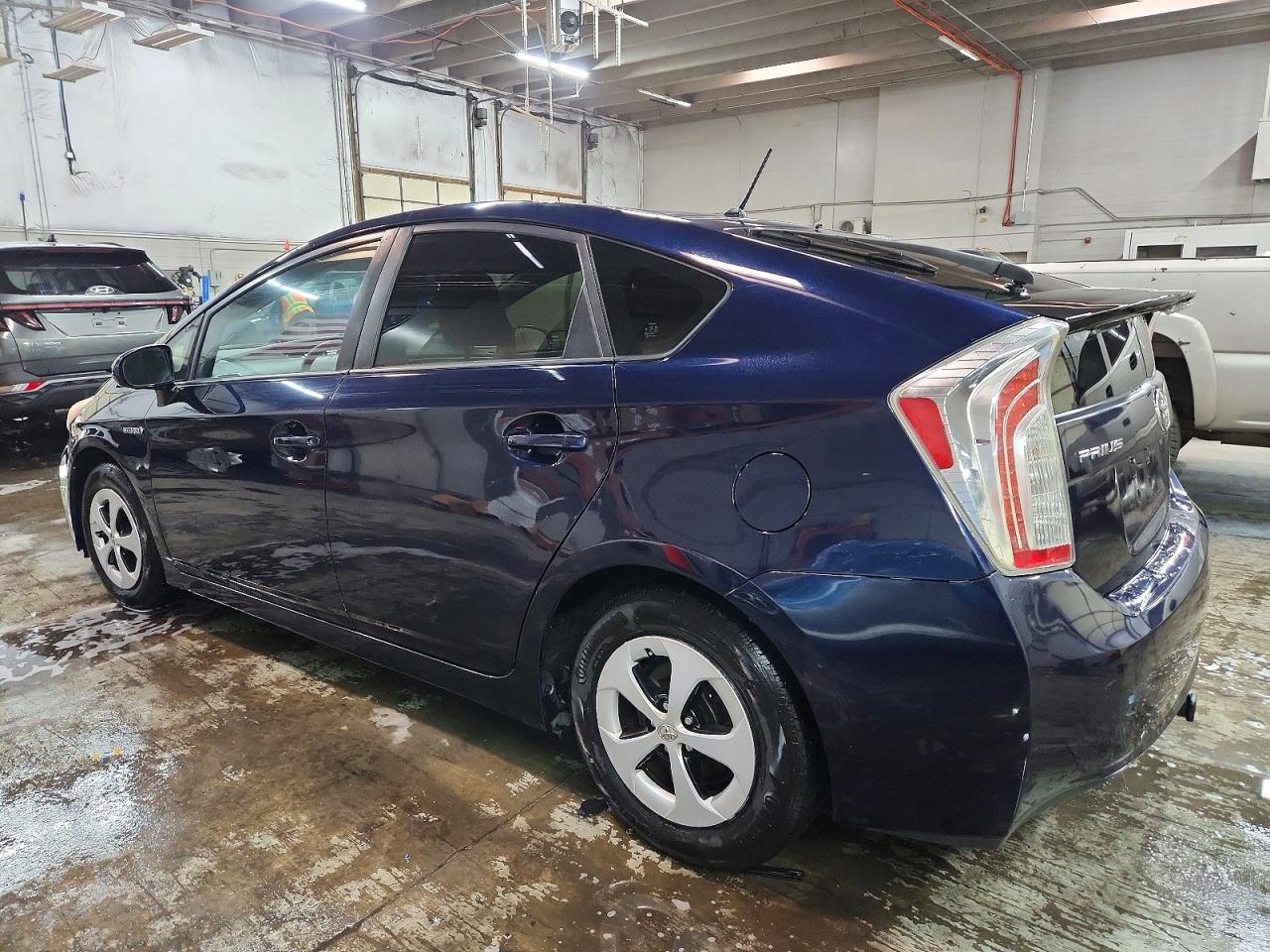 2013 TOYOTA PRIUS TWO photo 3