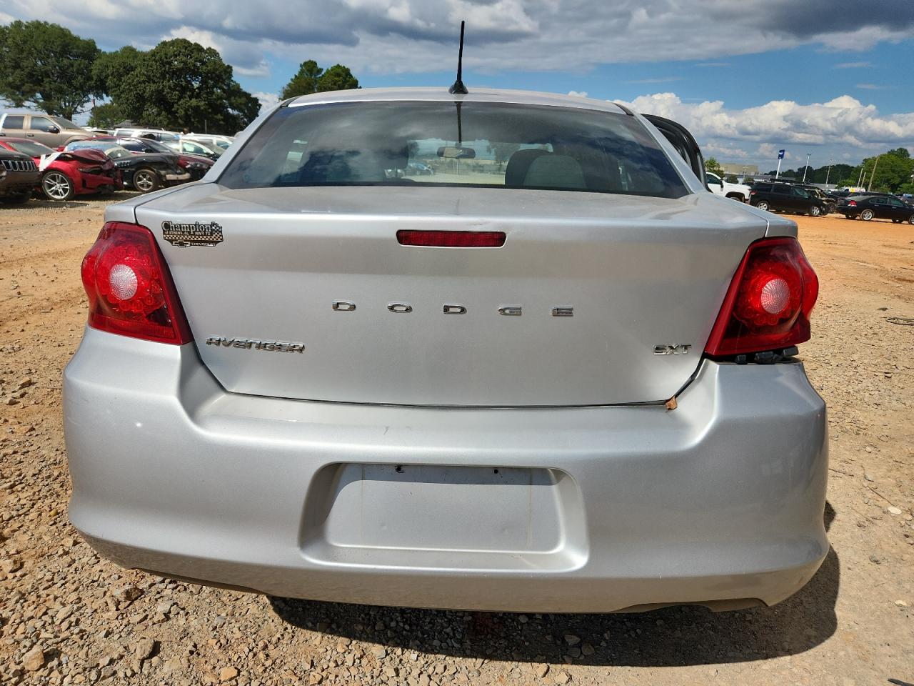 2012 DODGE AVENGER SXT photo 6