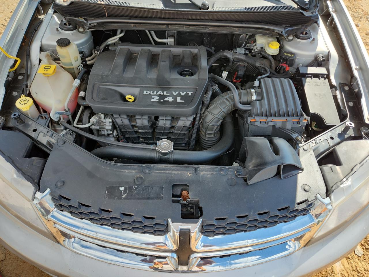 2012 DODGE AVENGER SXT photo 11