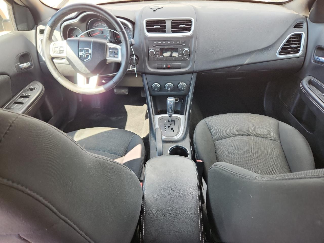 2012 DODGE AVENGER SXT photo 8