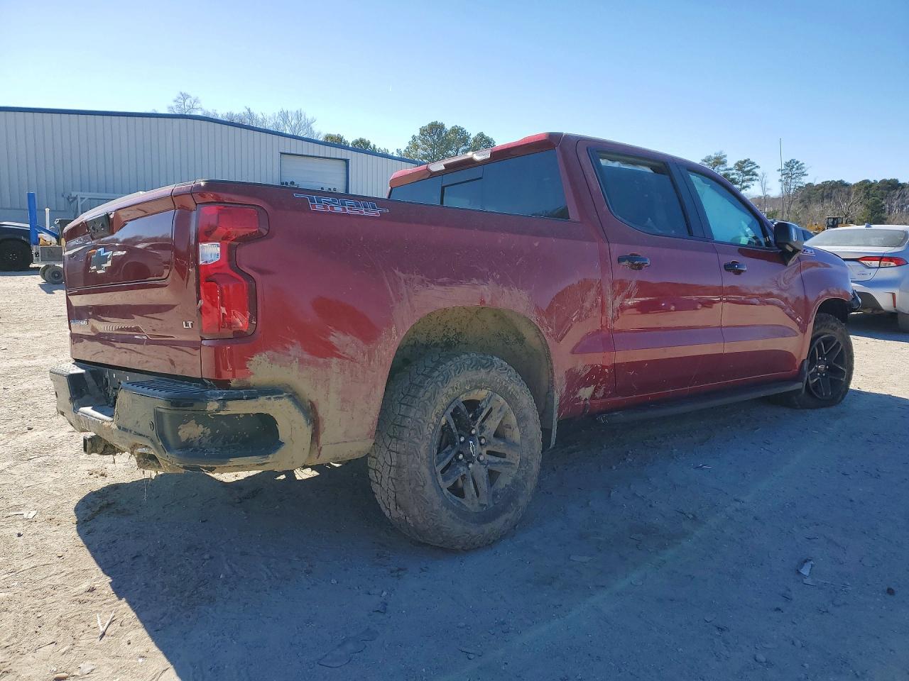 2024 CHEVROLET SILVERADO K1500 LT TRAIL BOSS photo 3