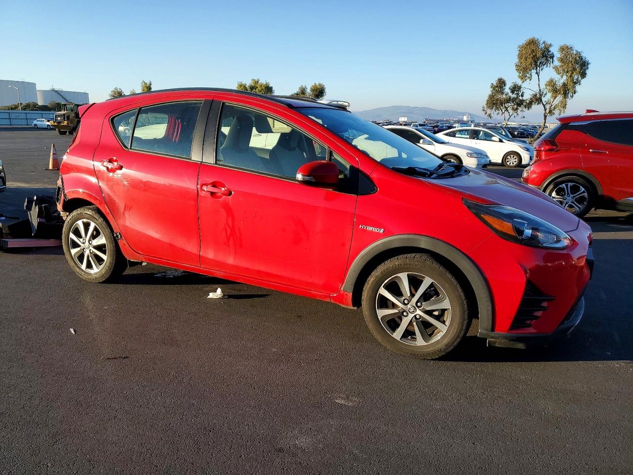 2018 TOYOTA PRIUS C photo 4