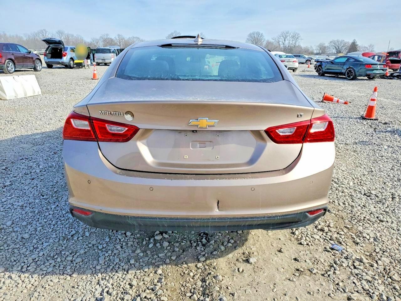2018 CHEVROLET MALIBU LT photo 11