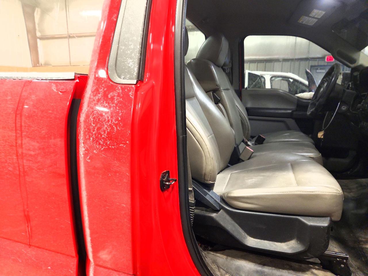 2017 FORD F150 photo 19