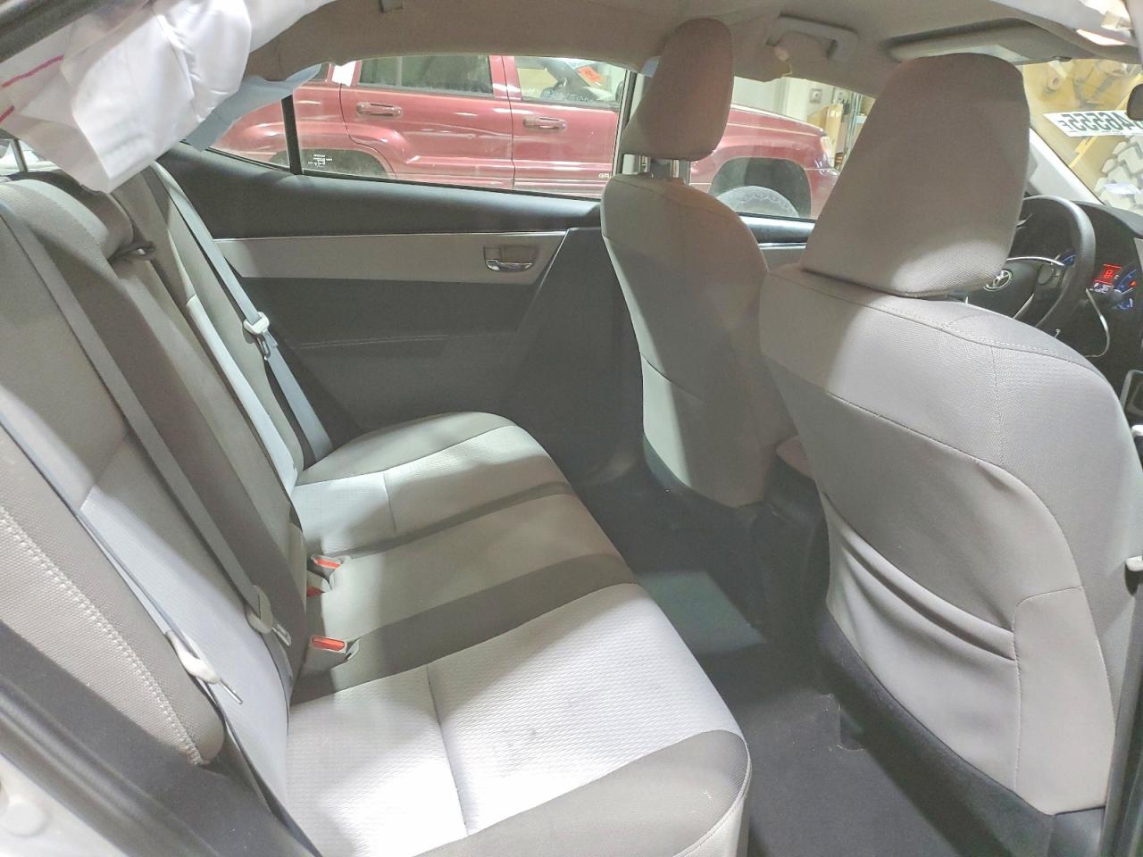2017 TOYOTA COROLLA LE photo 10