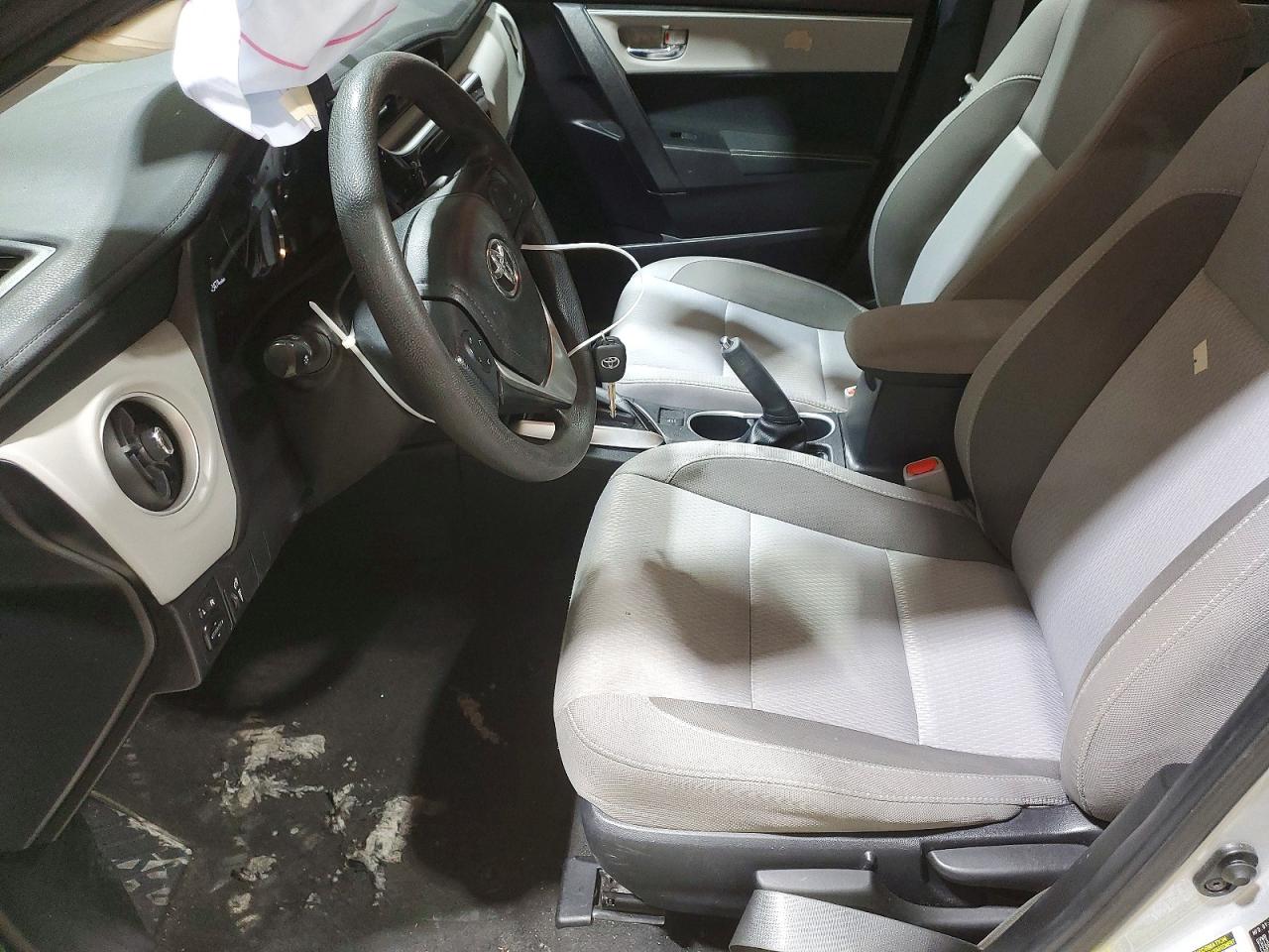 2017 TOYOTA COROLLA LE photo 7