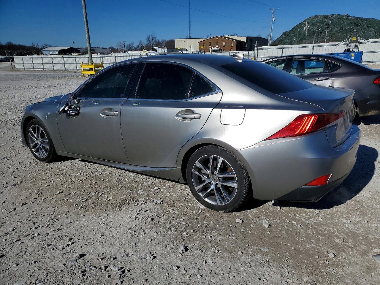 2019 LEXUS IS 300 photo 4