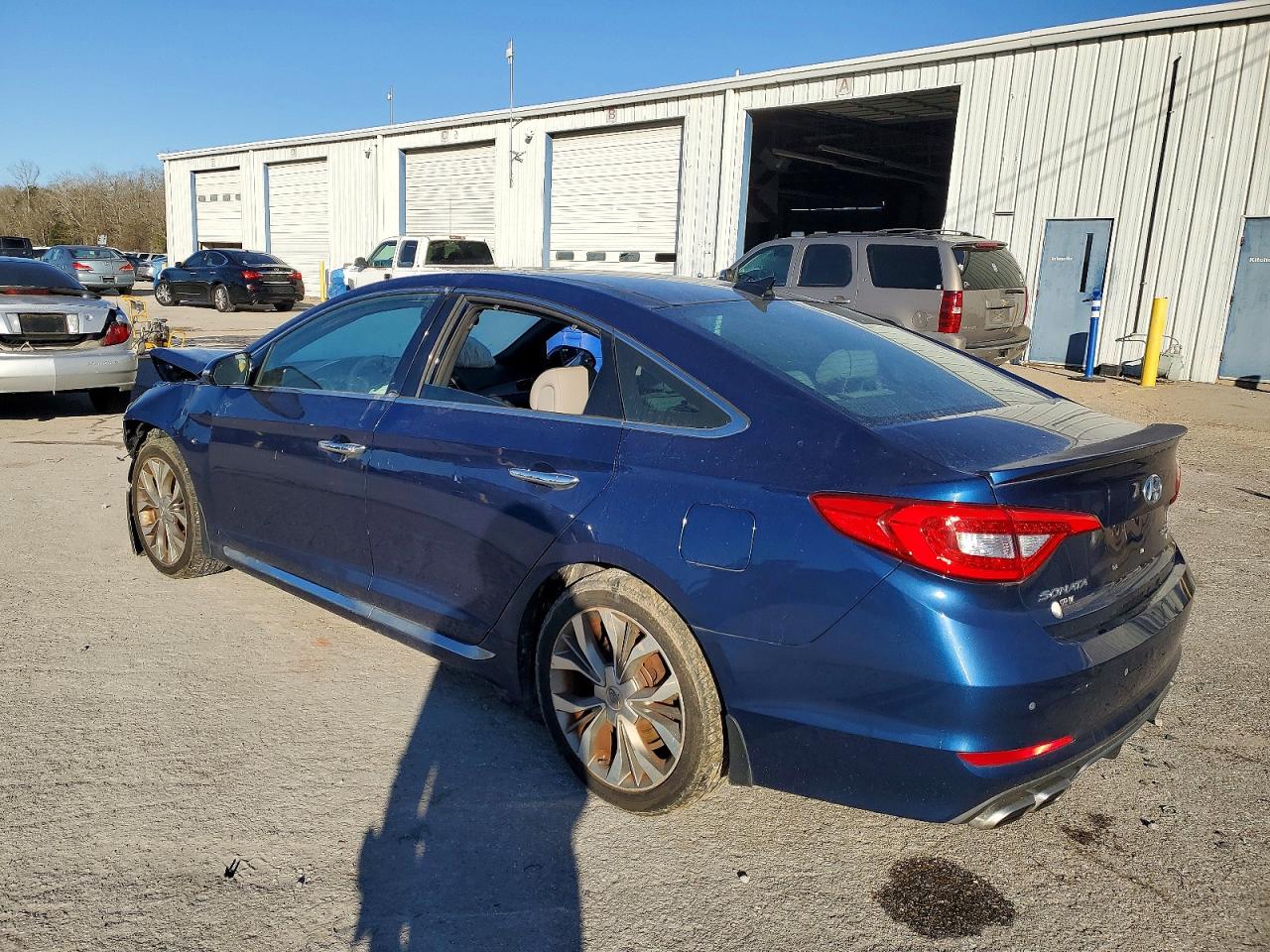 2015 HYUNDAI SONATA LIMITED 2.0T photo 2