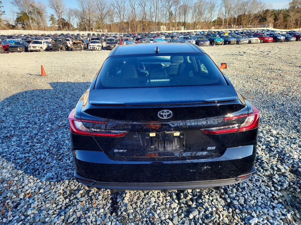2025 TOYOTA CAMRY XSE photo 6