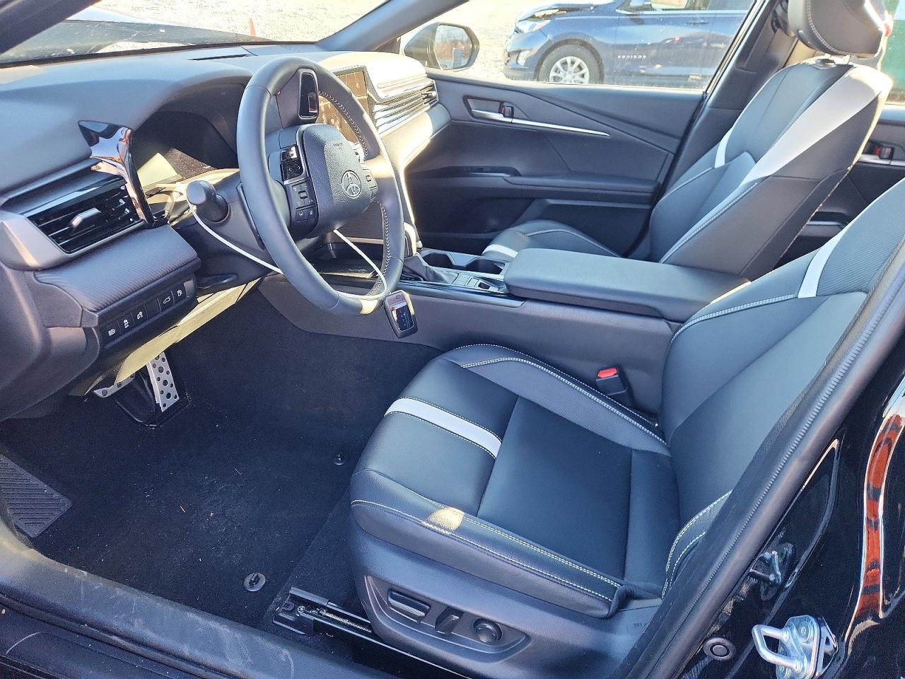 2025 TOYOTA CAMRY XSE photo 7