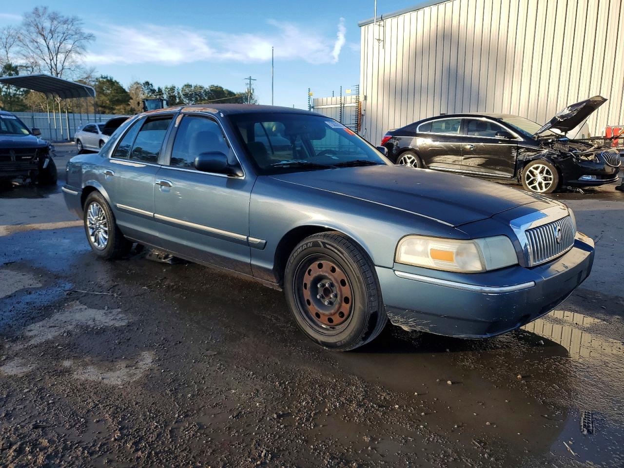 2008 MERCURY GRAND MARQUIS photo 4