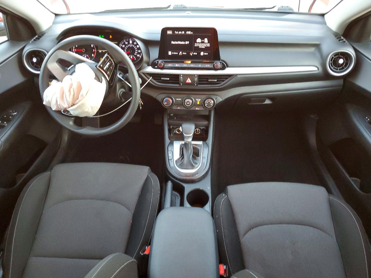2023 KIA FORTE LXS photo 8