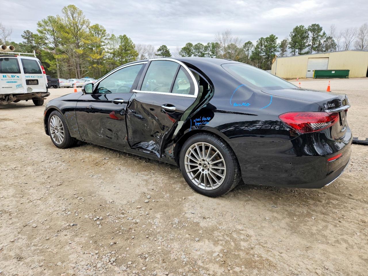 2023 MERCEDES-BENZ E 350 photo 3