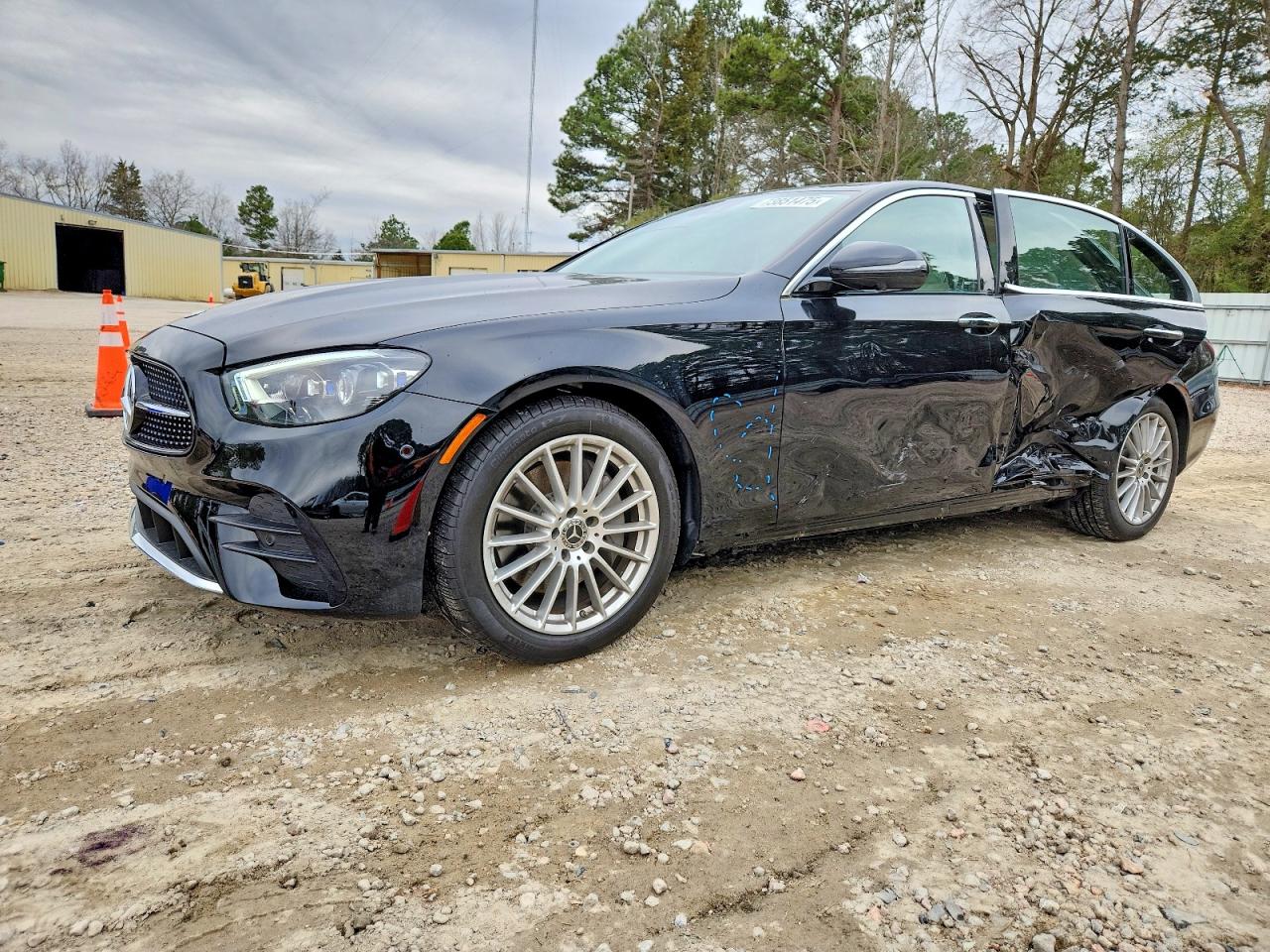 2023 MERCEDES-BENZ E