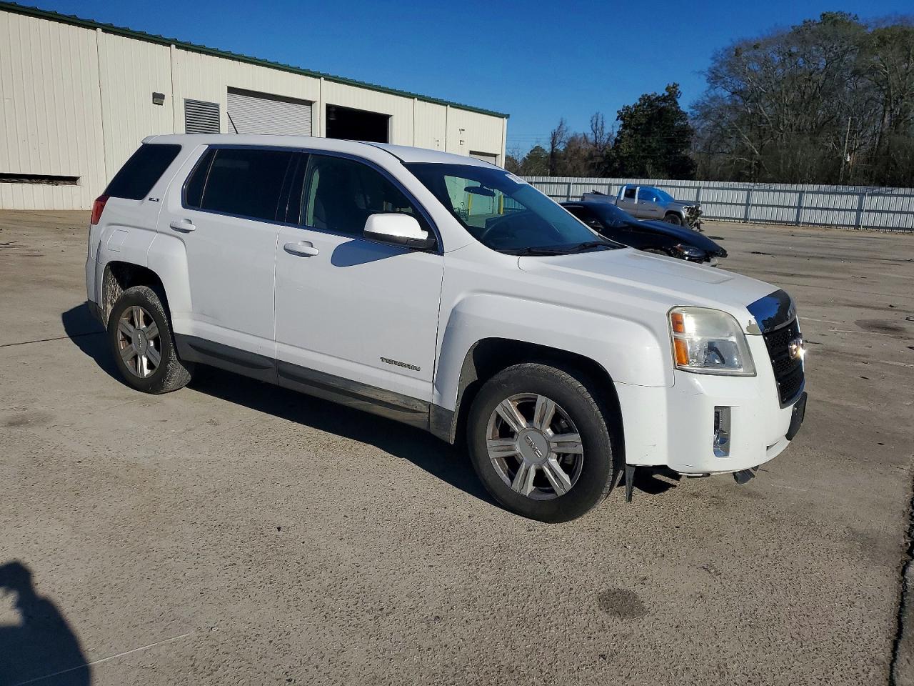 2015 GMC TERRAIN SLE photo 10