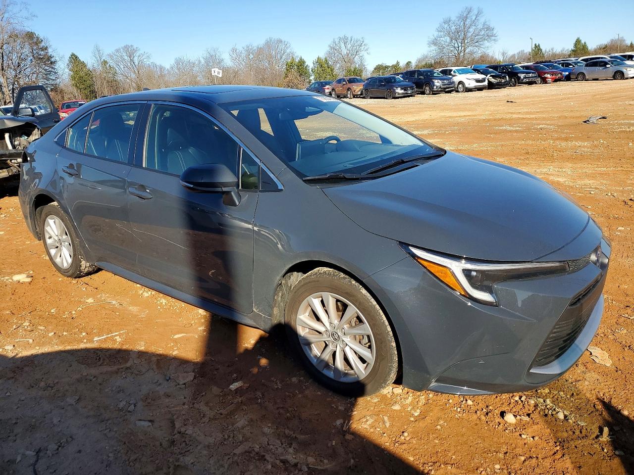 2025 TOYOTA COROLLA XLE photo 7