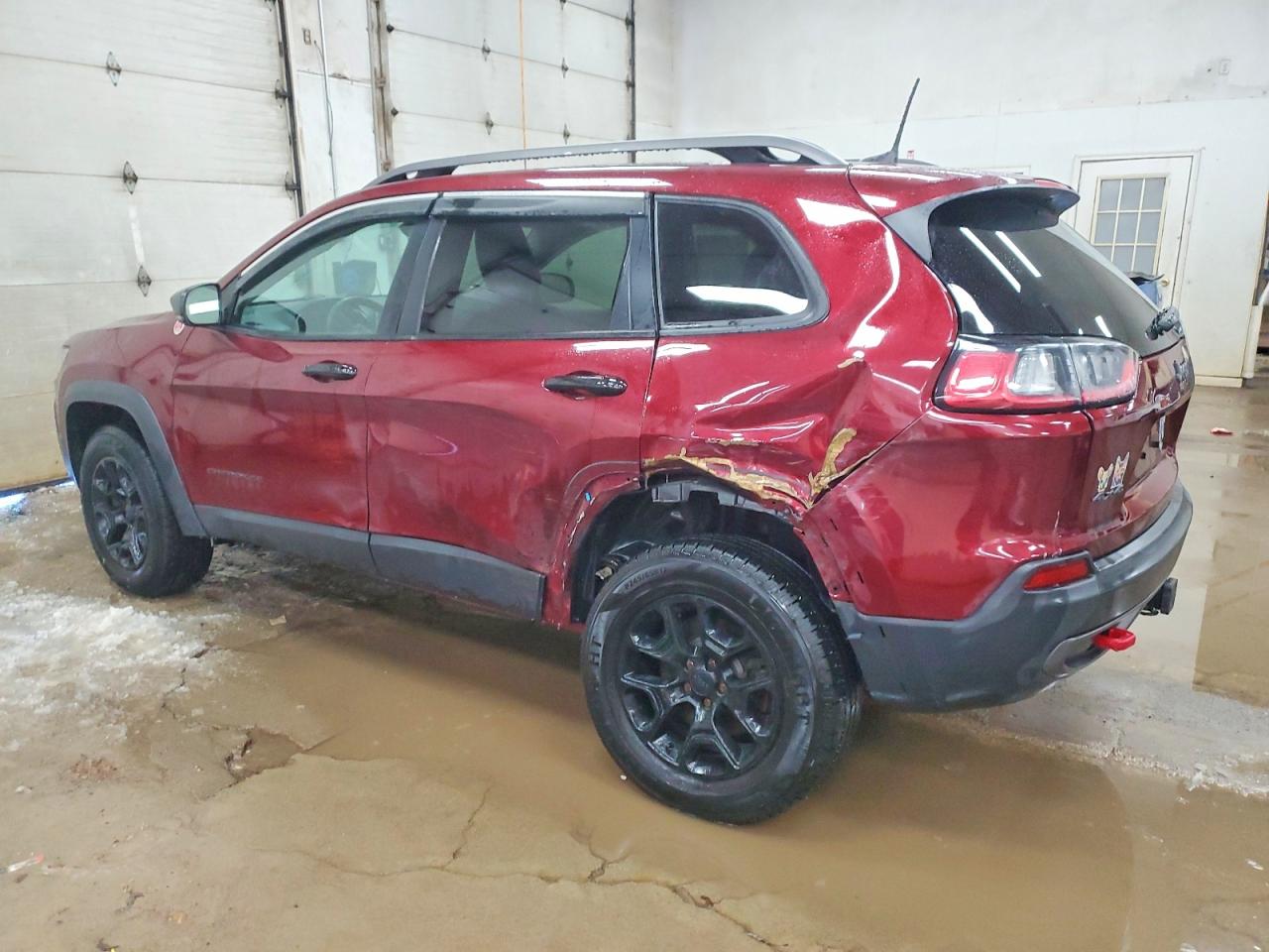 2019 JEEP CHEROKEE TRAILHAWK photo 3