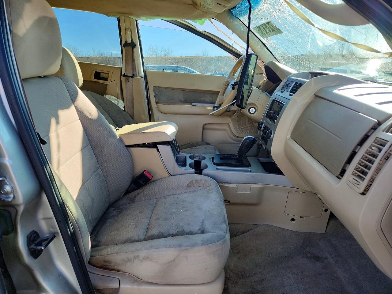 2010 FORD ESCAPE XLT photo 7