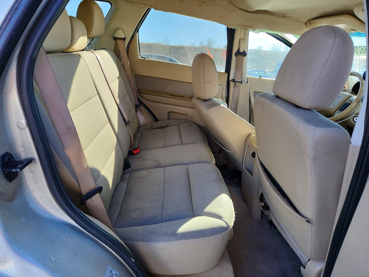 2010 FORD ESCAPE XLT photo 11