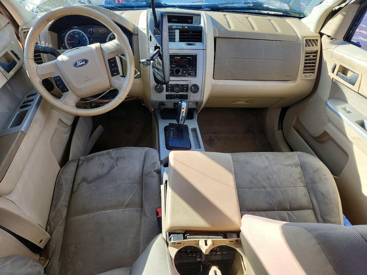 2010 FORD ESCAPE XLT photo 8