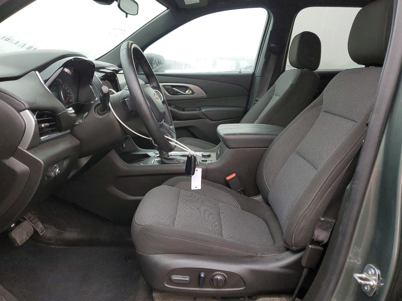 2023 CHEVROLET TRAVERSE LT photo 19