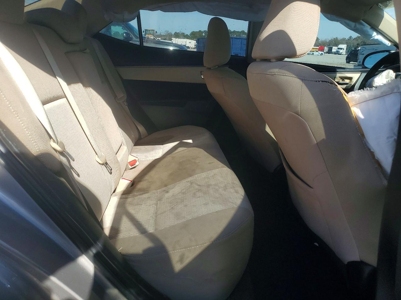 2016 TOYOTA COROLLA LE photo 19