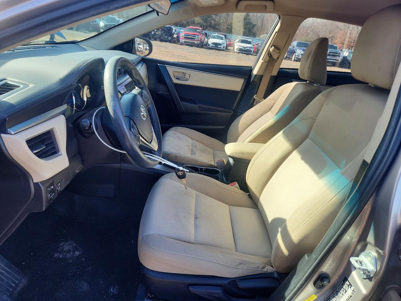 2016 TOYOTA COROLLA LE photo 7