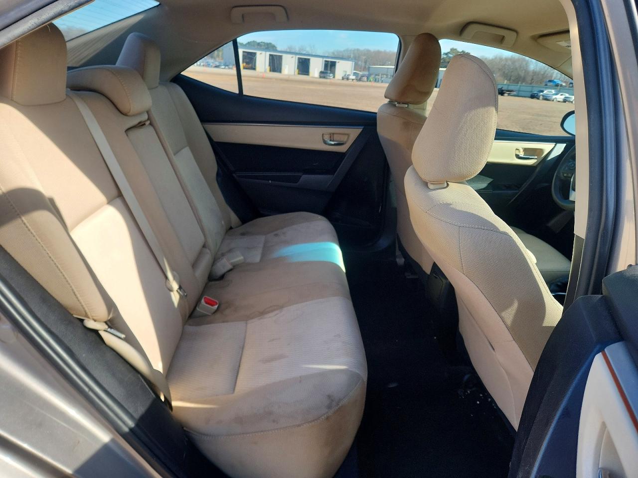 2016 TOYOTA COROLLA LE photo 10