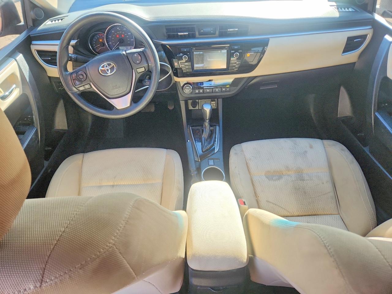 2016 TOYOTA COROLLA LE photo 8