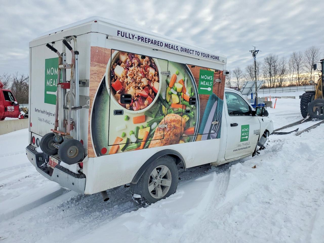 2023 RAM 1500 REFRIGERATED BOX TRUCK photo 10