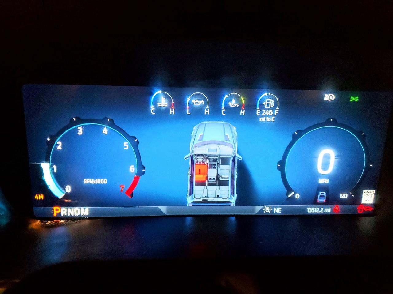 2025 FORD F150 LARIAT photo 9