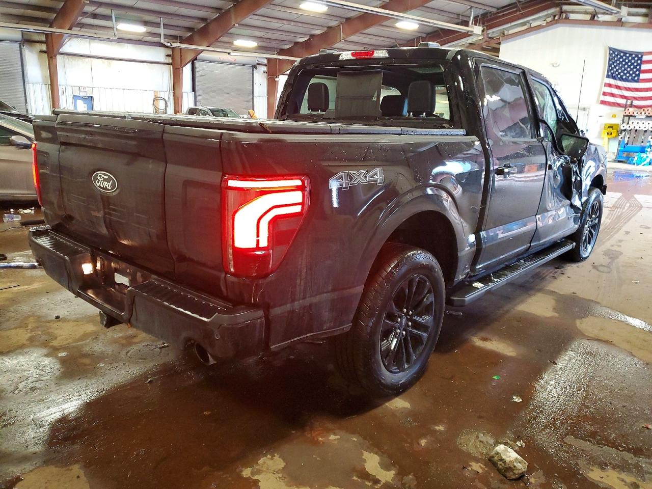 2025 FORD F150 LARIAT photo 3