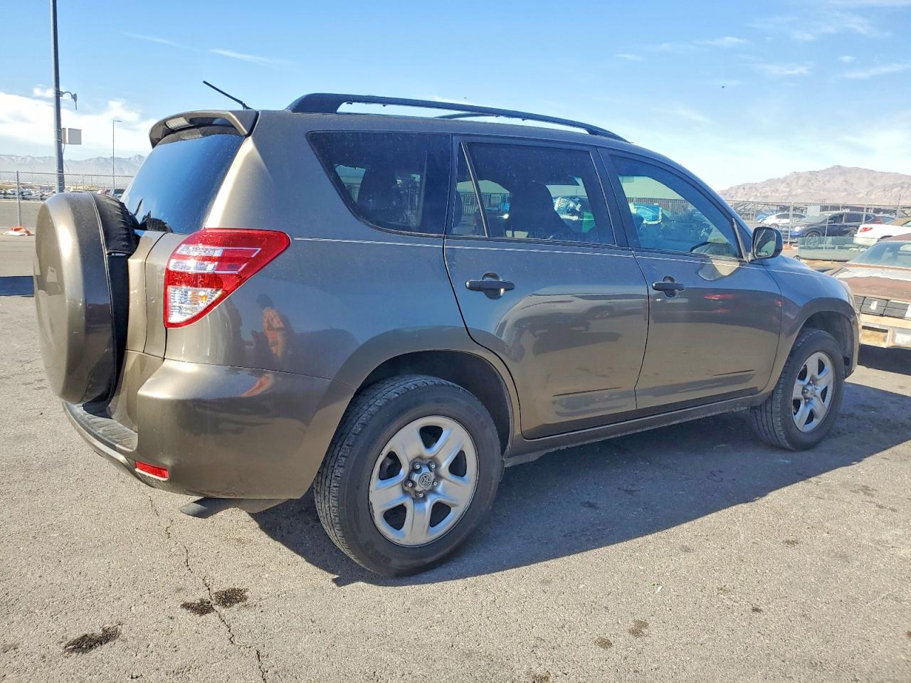 2012 TOYOTA RAV4 photo 5