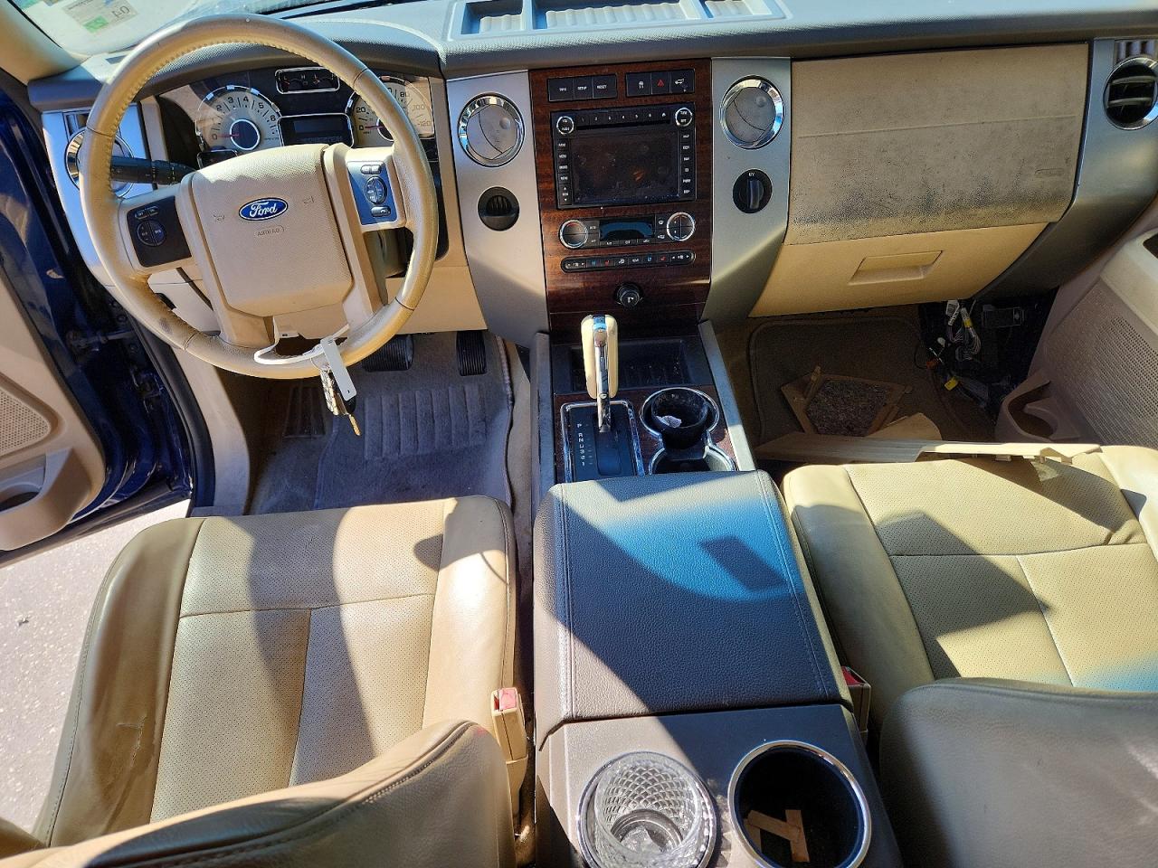 2011 FORD EXPEDITION XLT photo 8