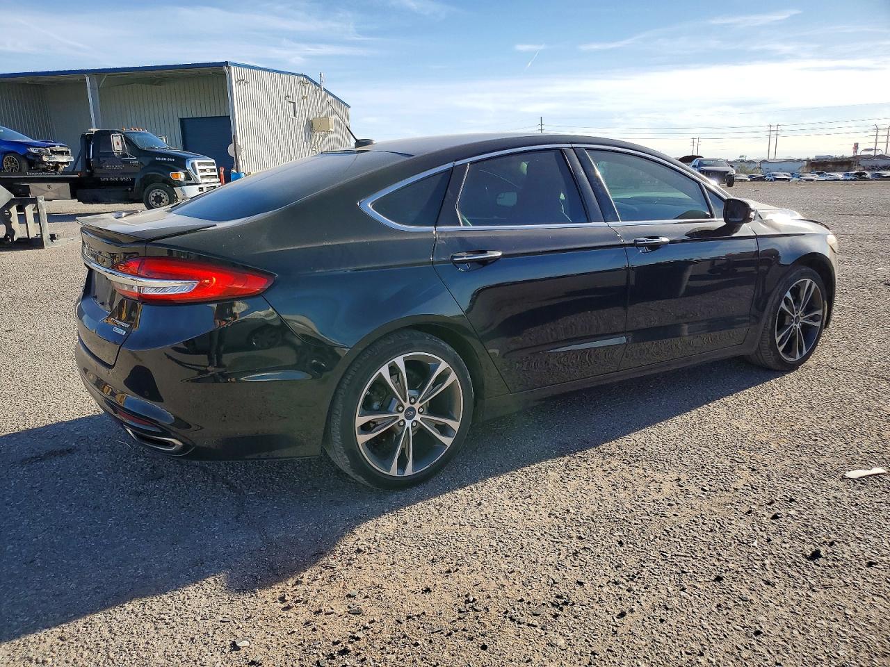 2017 FORD FUSION TITANIUM photo 3