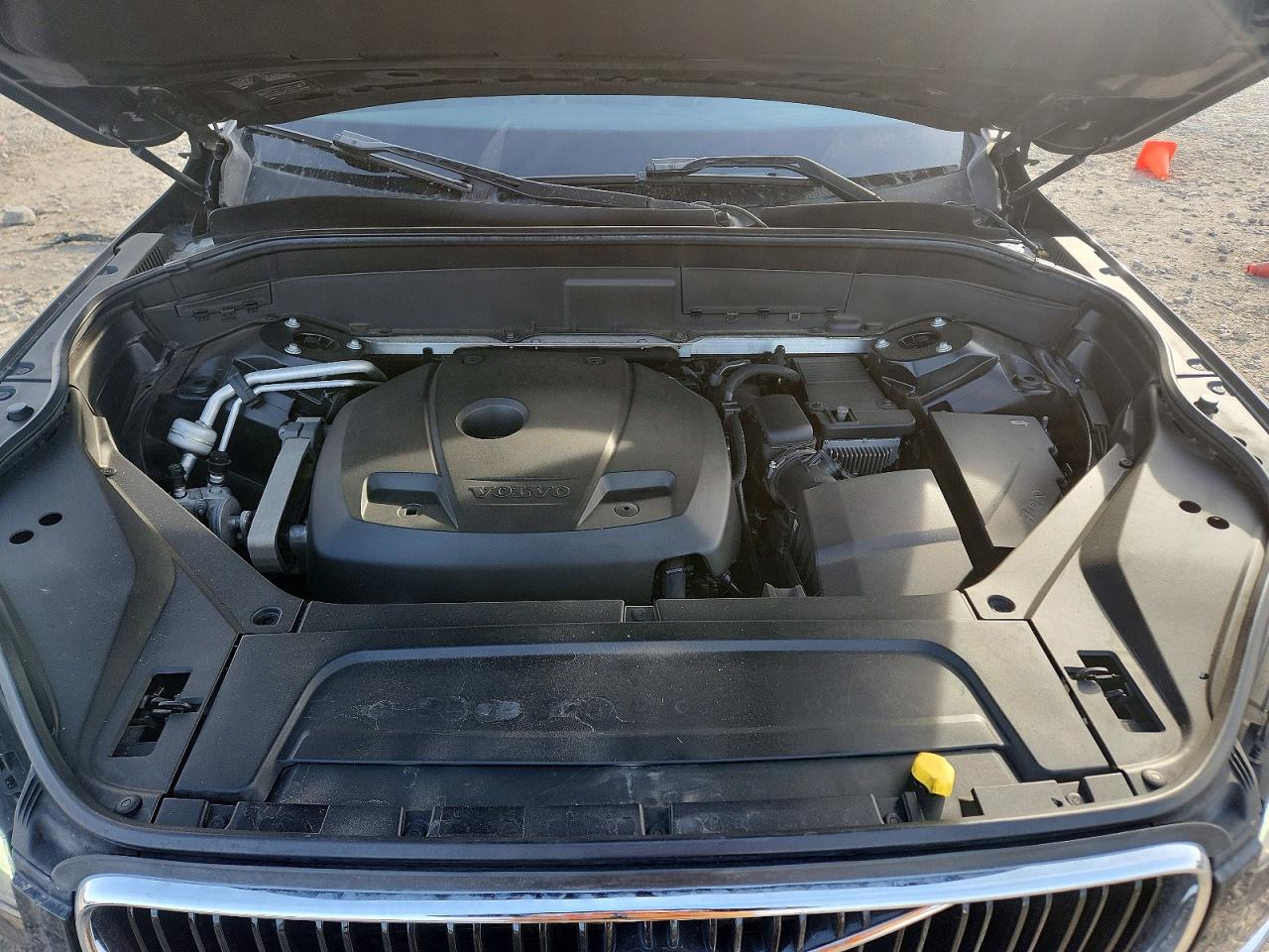 2016 VOLVO XC90 T6 photo 31