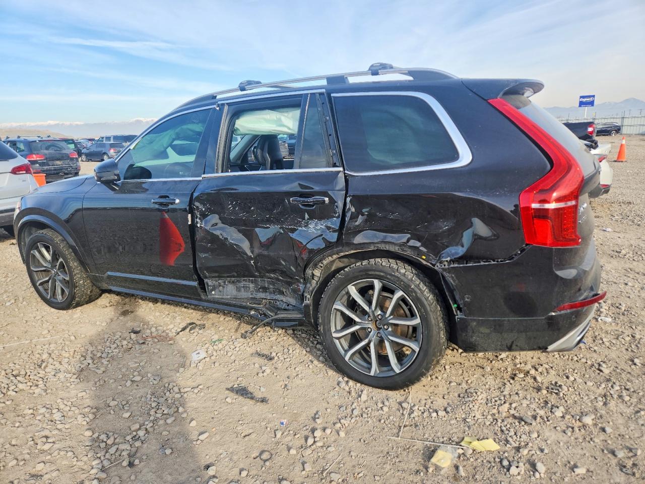 2016 VOLVO XC90 T6 photo 4