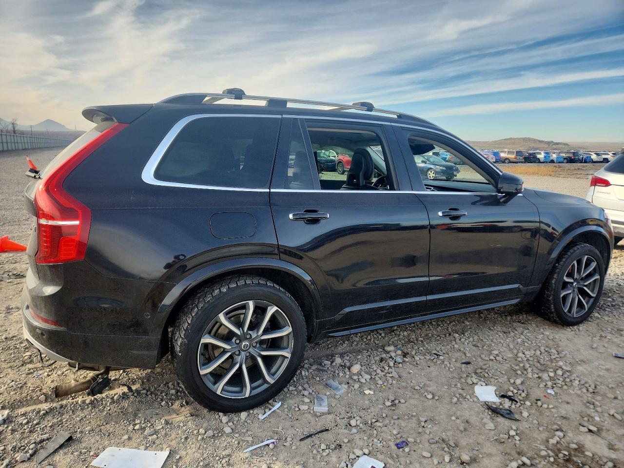 2016 VOLVO XC90 T6 photo 7