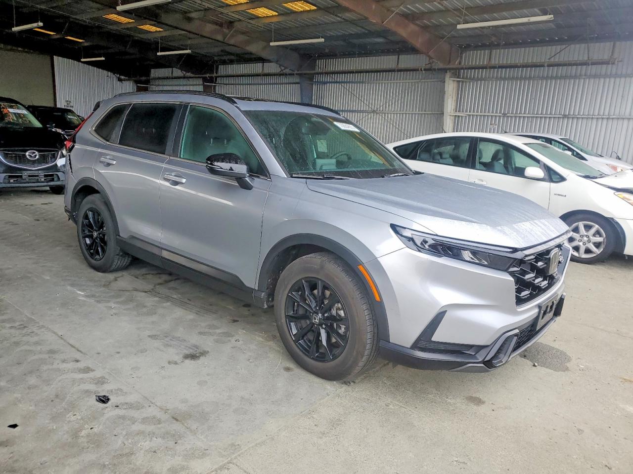 2025 HONDA CR-V SPORT photo 4