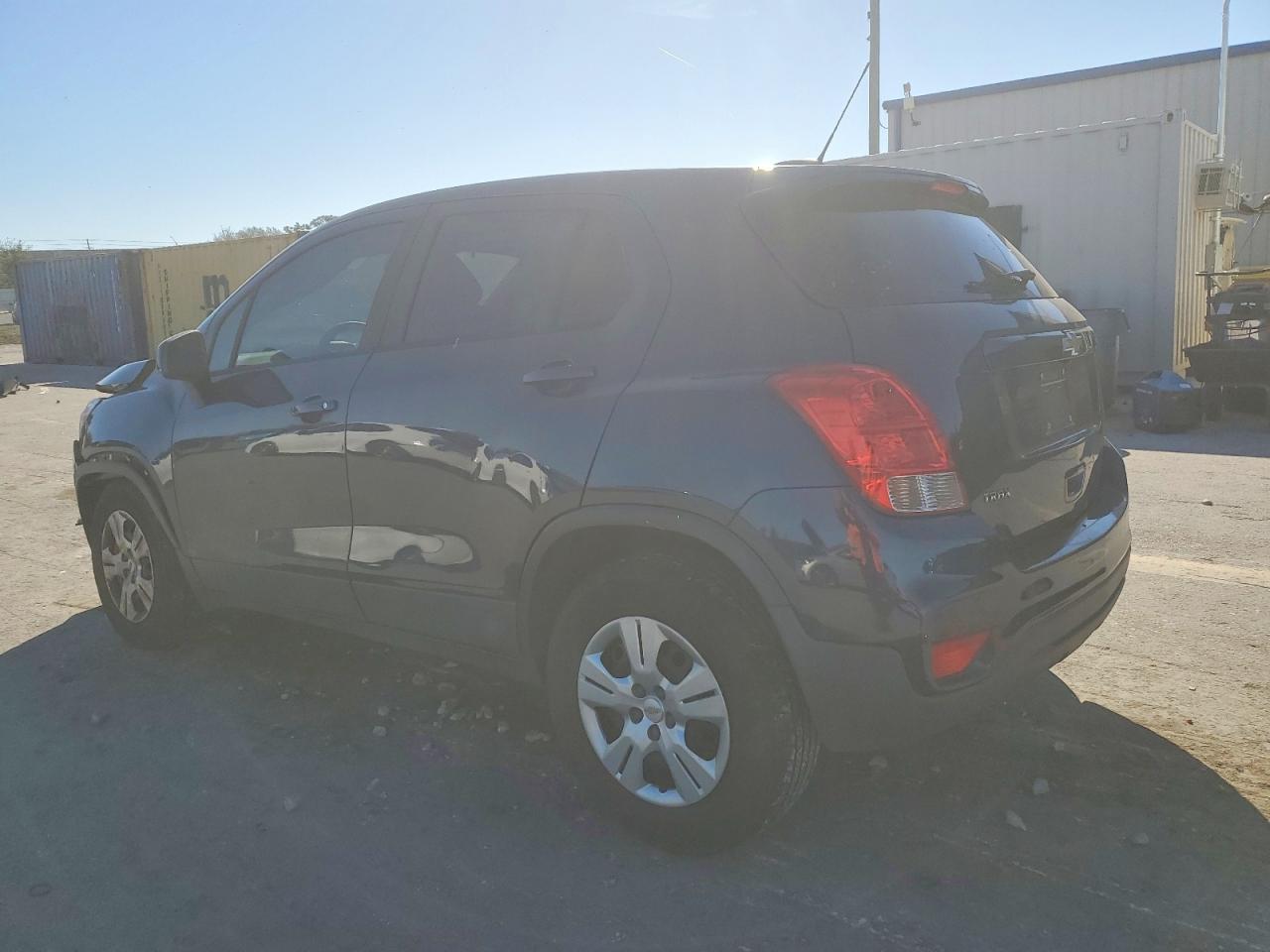 2018 CHEVROLET TRAX LS photo 3