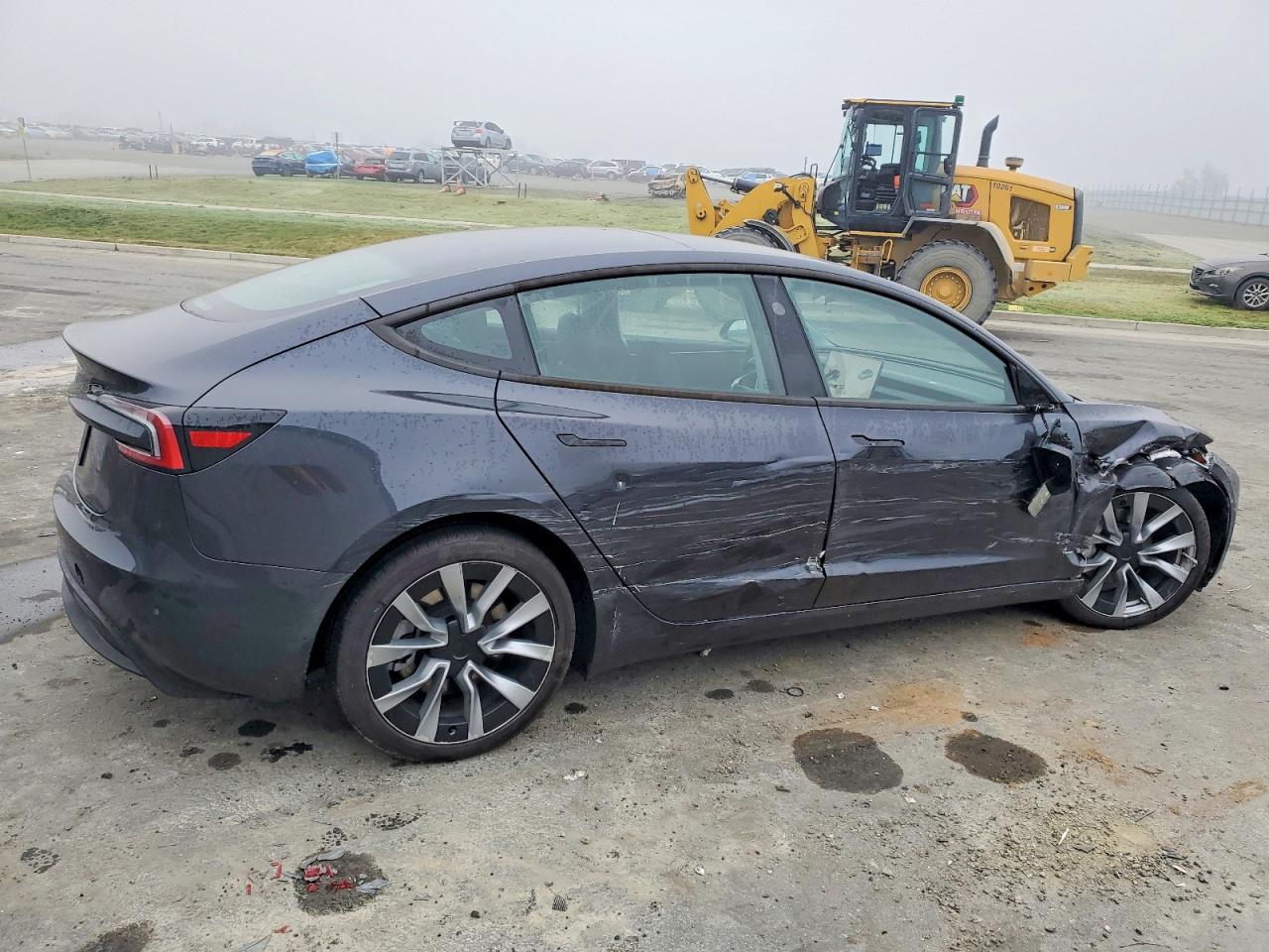 2024 TESLA MODEL 3 photo 3