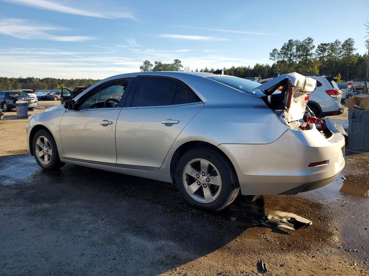 2014 CHEVROLET MALIBU LS photo 3