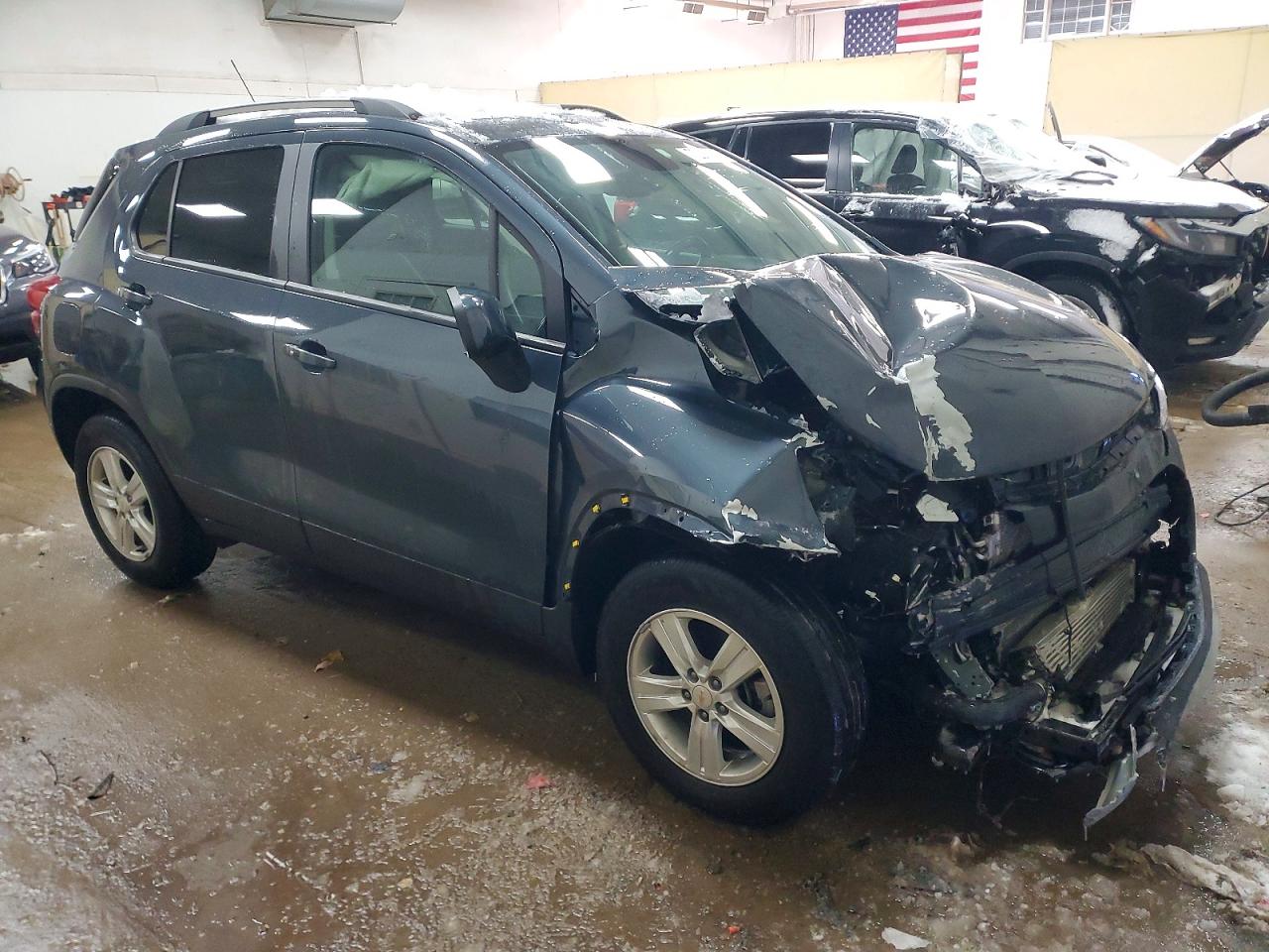 2021 CHEVROLET TRAX 1LT photo 4