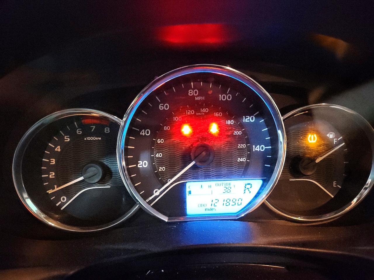 2015 TOYOTA COROLLA LE photo 9