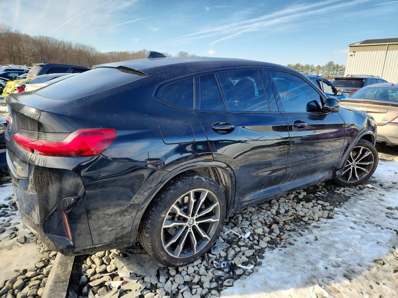 2022 BMW X4 XDRIVE30I photo 3